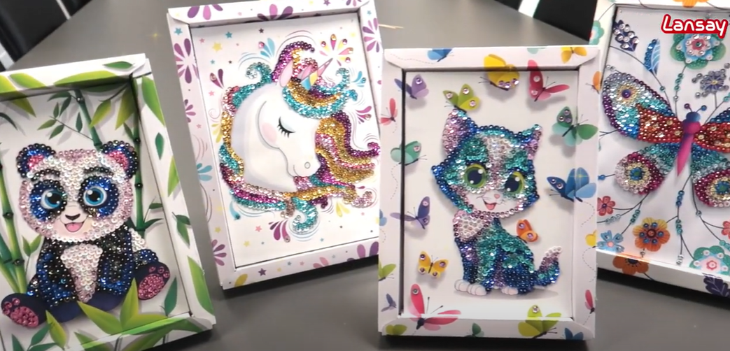 Collection sequins, création artistique, loisir créatif, dauphin, paillettes, activité calme enfant